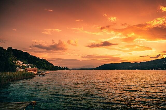 #Sunset #sunsetlover #wörthersee #see #klagenfurtamwörthersee #lake #klagenfurt #kärnten #carinthia #austria #evening #beforesunset #lend #water #sun #landscapephotography #moments #sonyalpha #sonyimages #sonygmaster #sonygm24 #sonya7riv #seeliebe