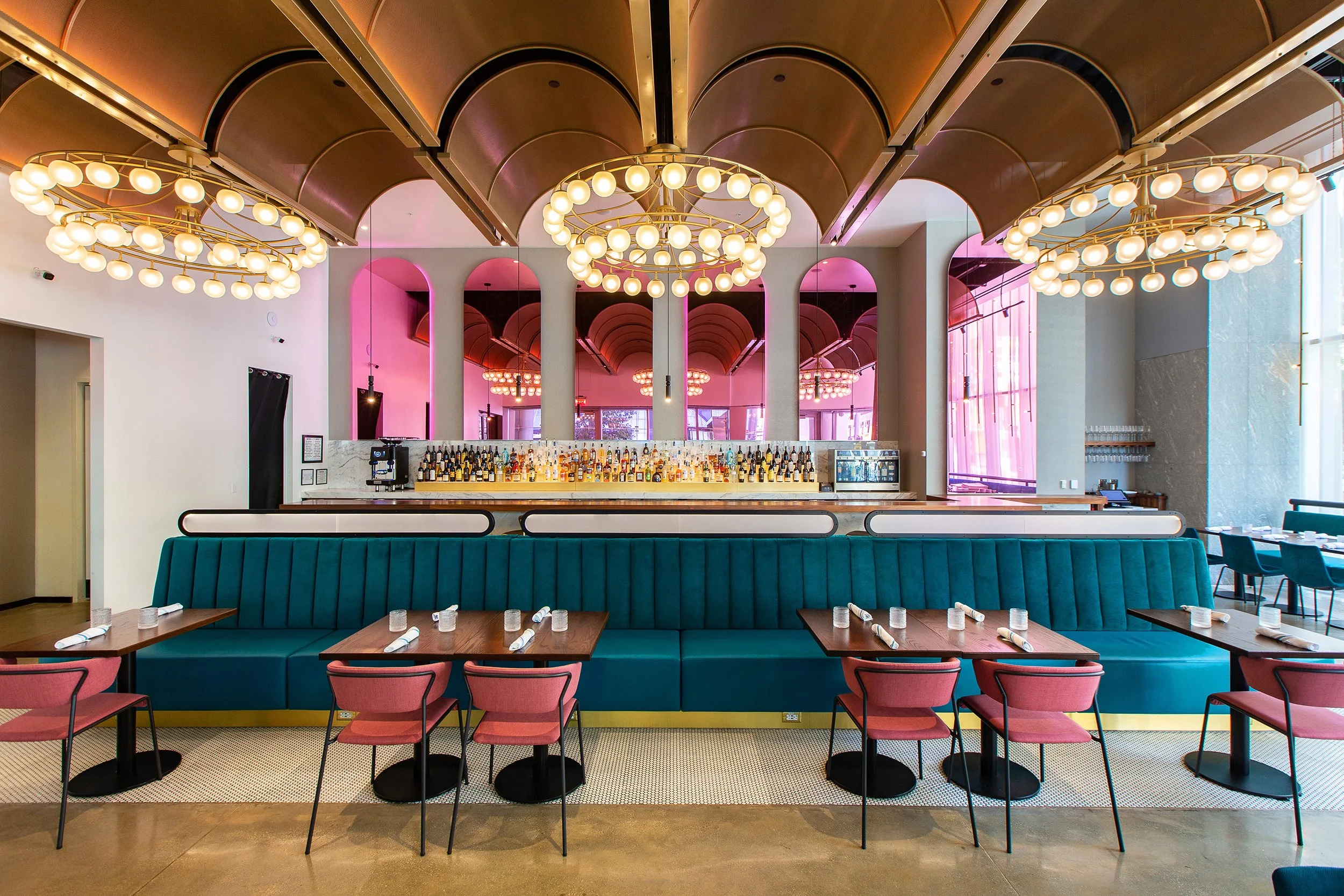 brasserie_interior_01.jpg