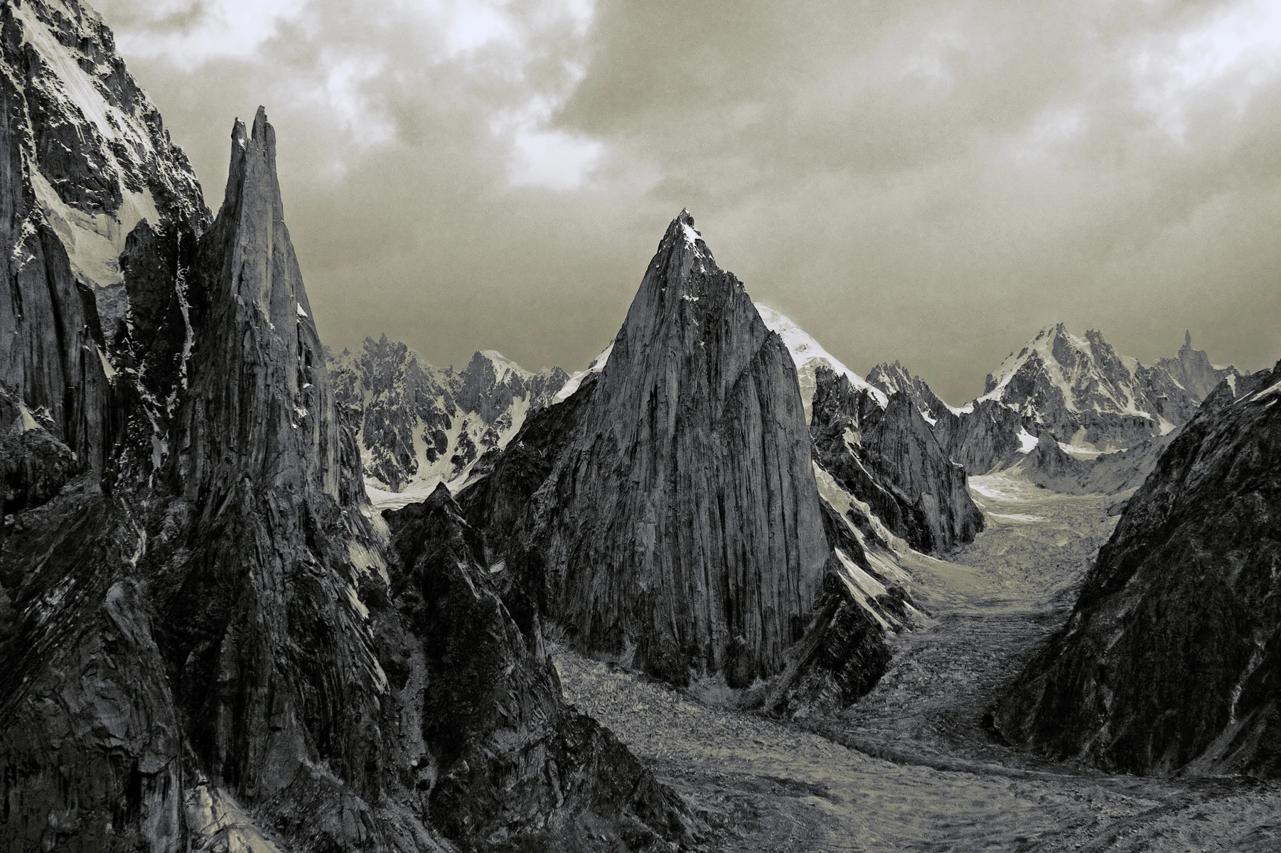 092007_Kemple_Pakistan07_ (401 of 456)BW.jpg