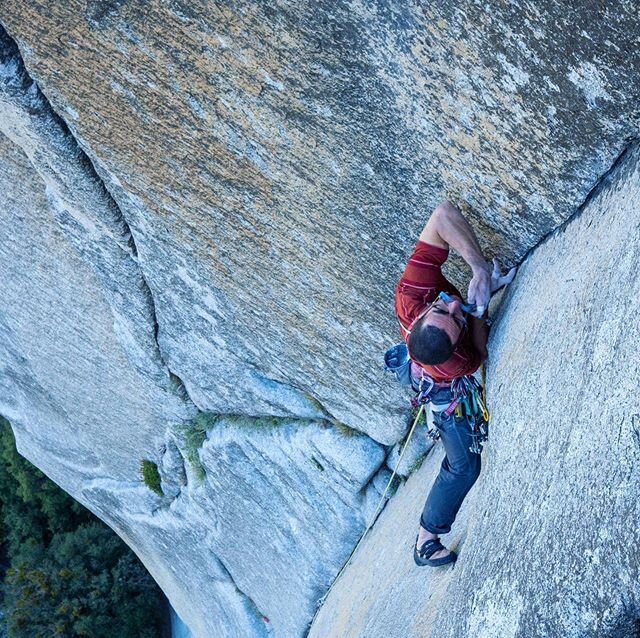 I&rsquo;m Excited to announce my latest Sponsor!  Clip Lips.  LINK IN PROFILE!  I&rsquo;m honored to be joining a stacked team with folks like climbing legends @jonathansiegrist and @mo.in.mountains and Photog @ladylockoff !! Looking at this photo no