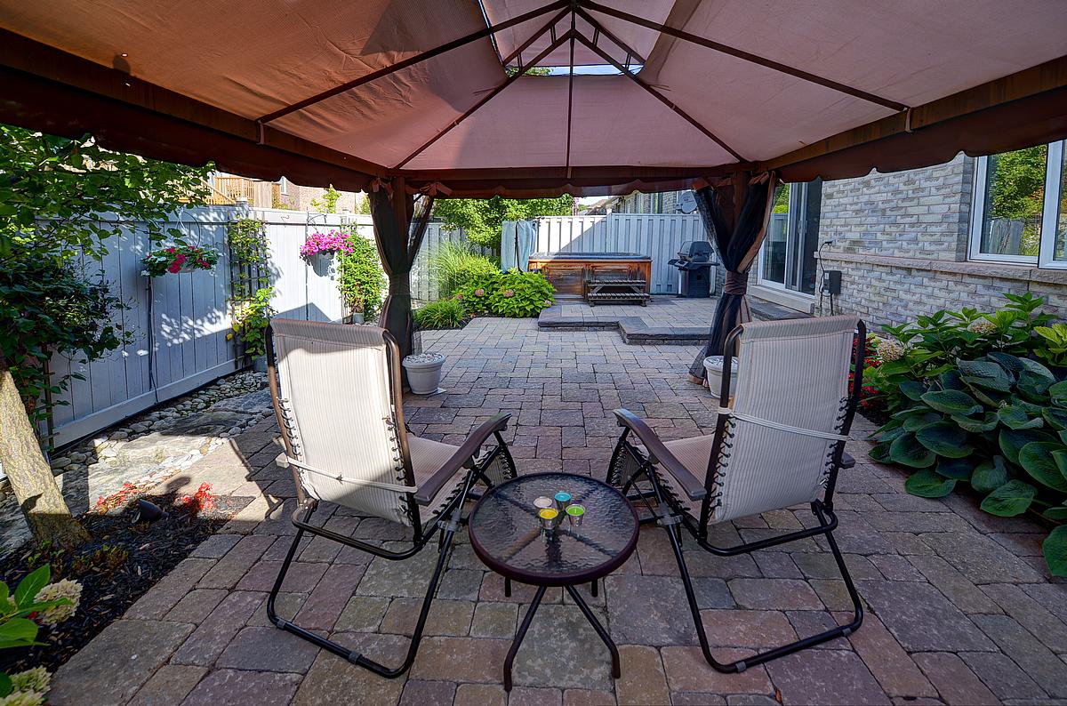 patio3_1200.jpg