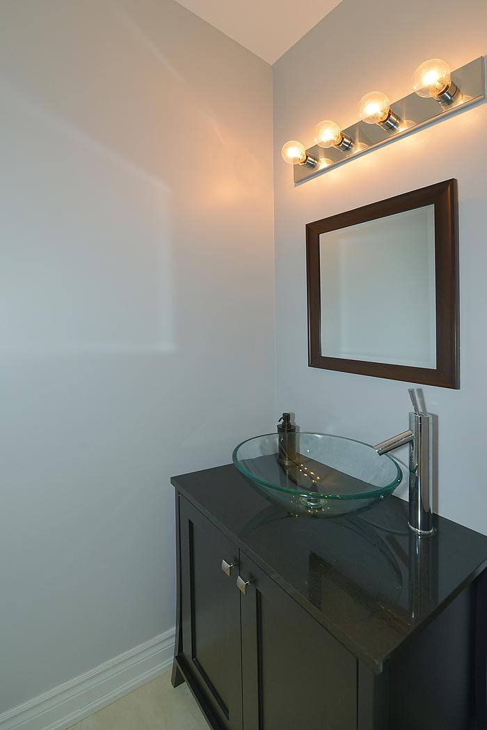 powderroom_700.jpg