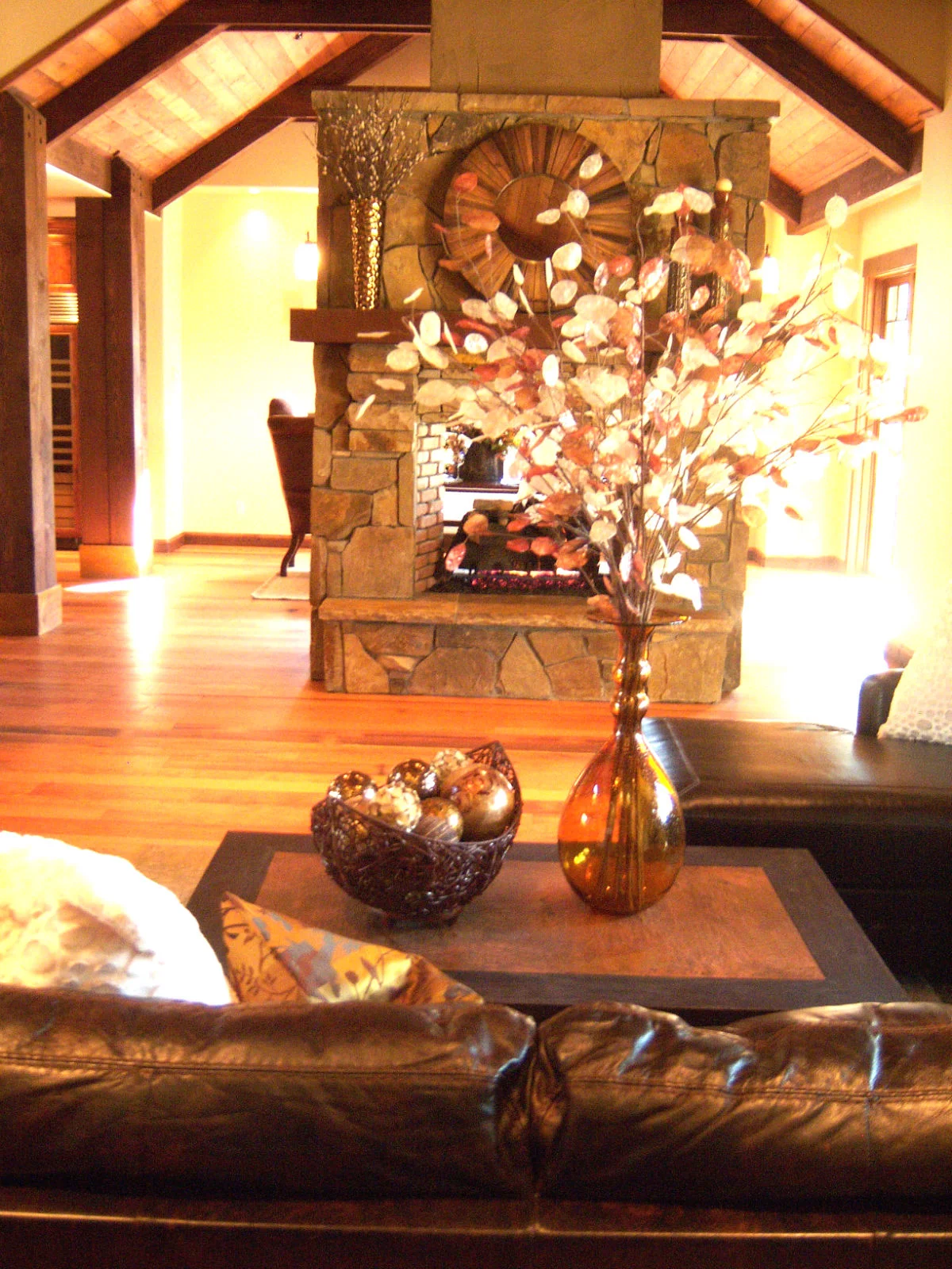 Lot 207 mantel.jpg