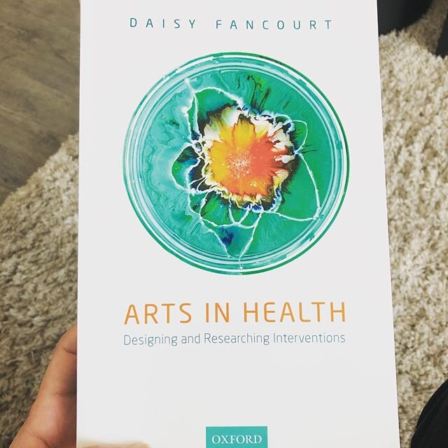 Some lunch time reading between clinics today. How can we use the arts to help people feel less isolated and reduce the impact of coronavirus on mental health and wellbeing? 🤔🤔🤔
.
.
.
Wonderful book written by pioneer in Arts &amp; Health @daisy_f