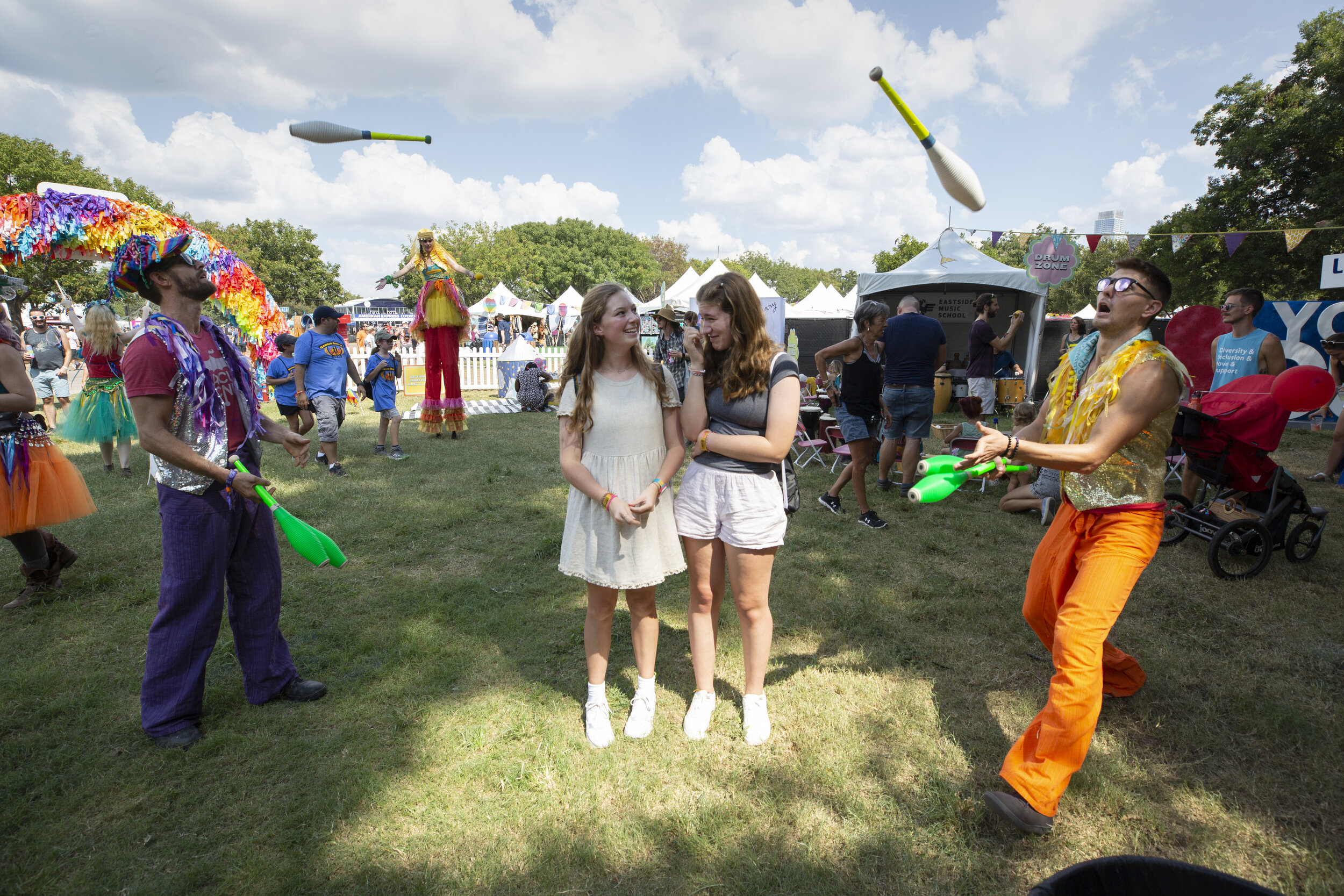  AUSTIN, TX. Festival-goers find other entertainment during ACL Music Festival 2019. 