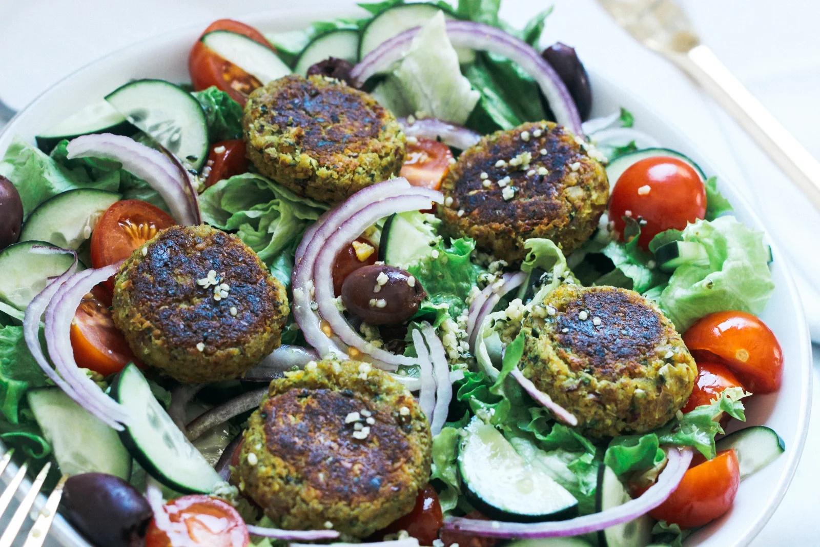 GreekFalafelSalad-25.jpg