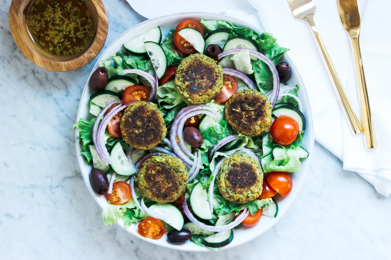 GreekFalafelSalad-14.jpg