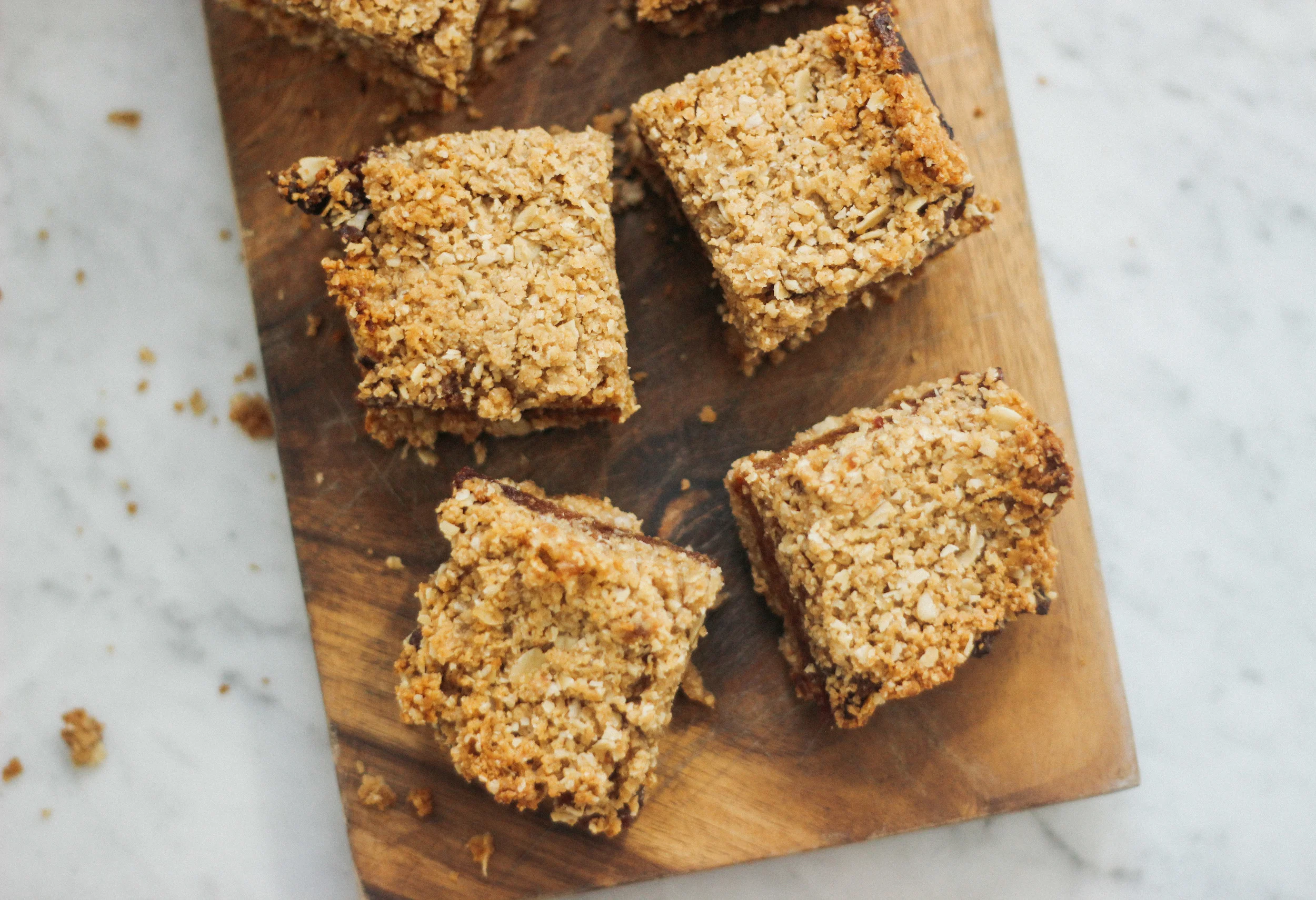 PeanutButterDateBars-21.jpg