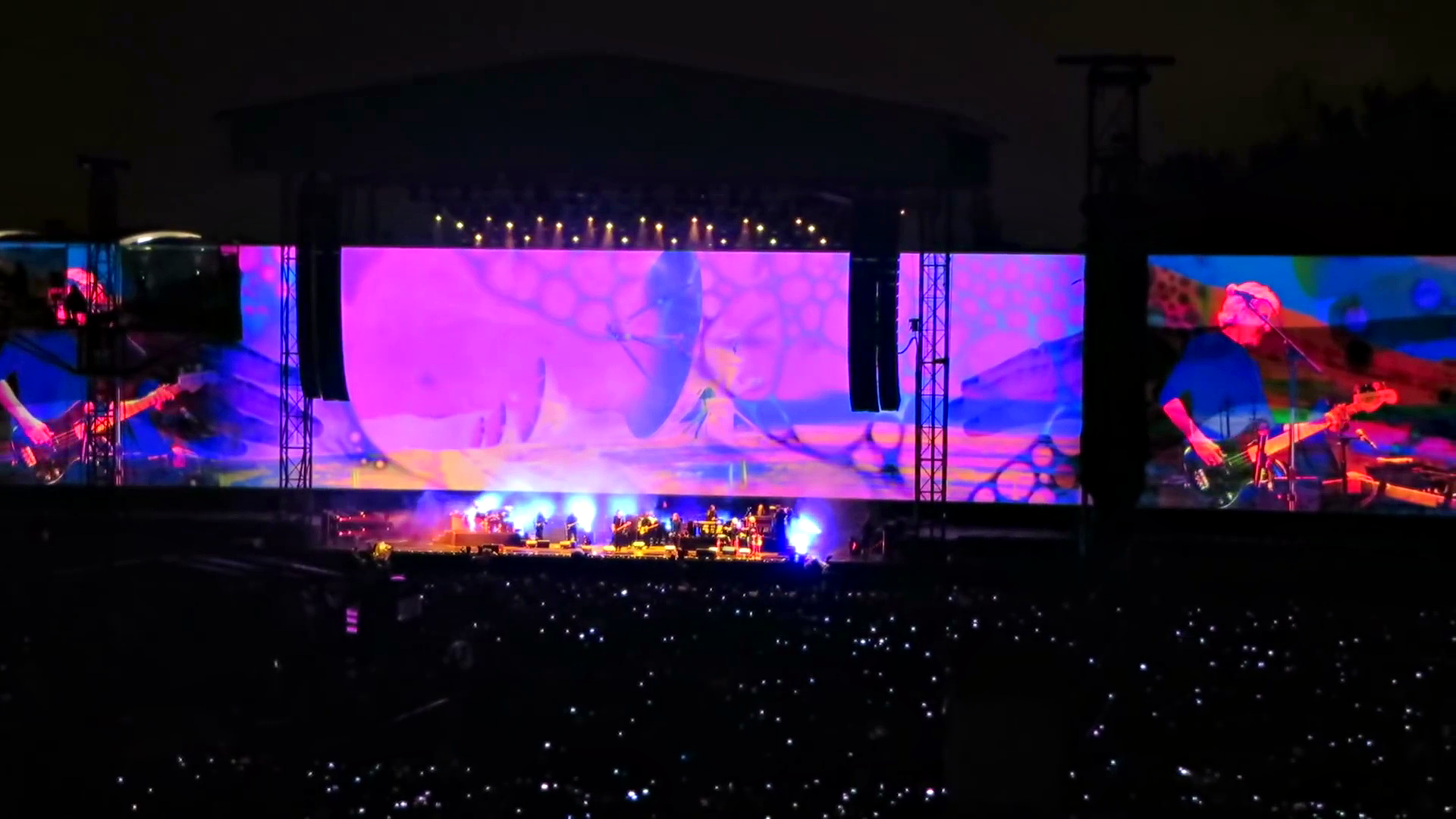 Pink Floyd's Roger Waters 2016 Tour Visuals