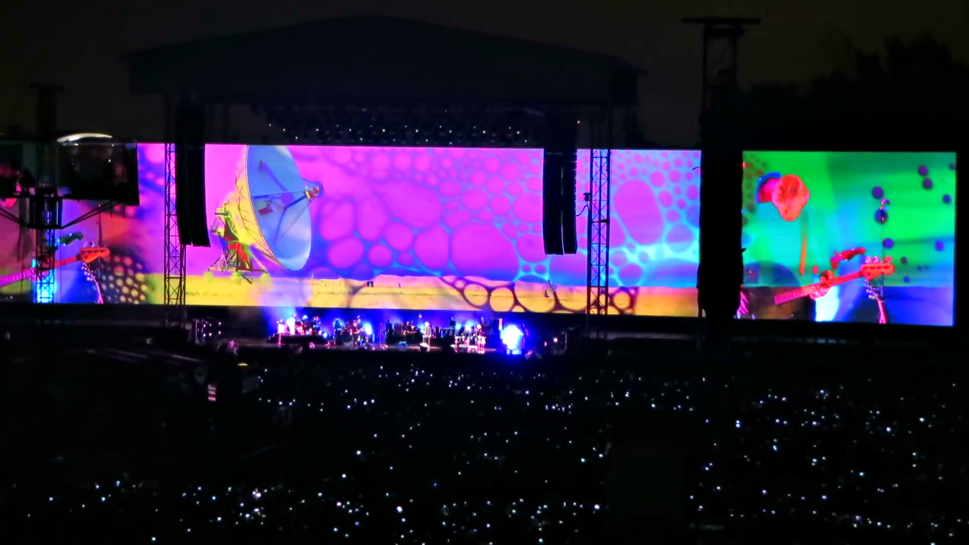 Pink Floyd's Roger Waters 2016 Tour Visuals