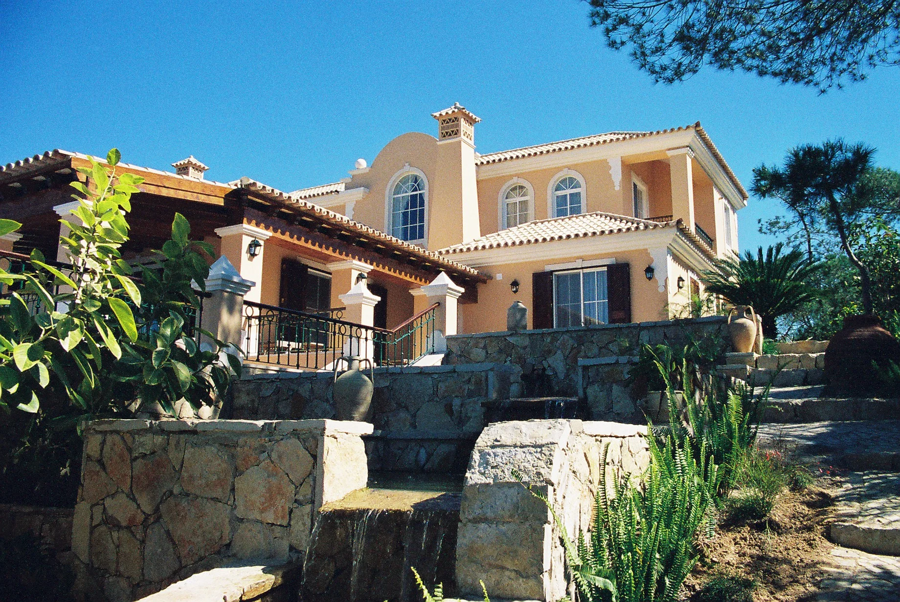 Pinheiros Altos, Quinta do Lago