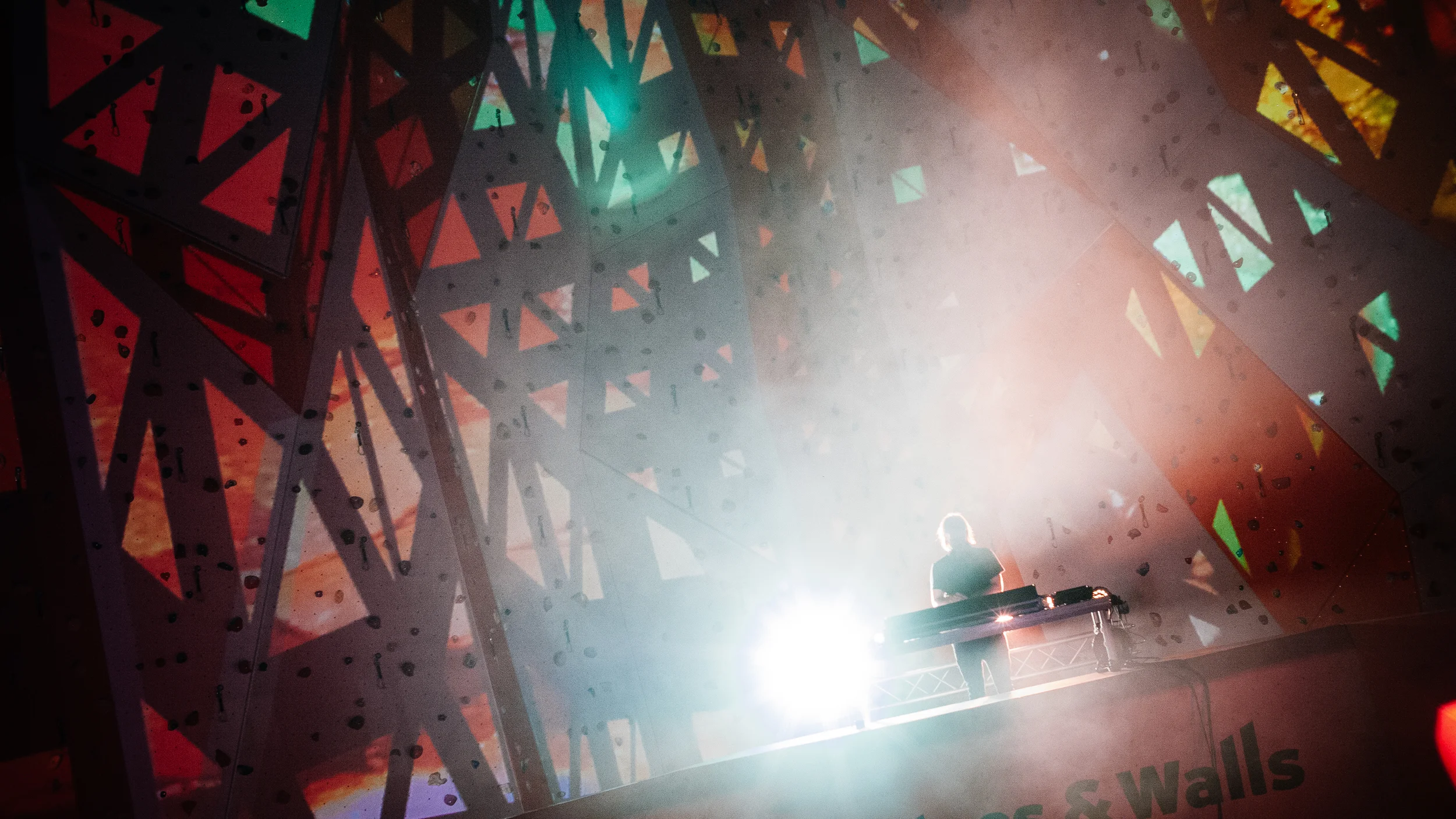 Emil Vilhelmsen - Fredag - Med klubben på klatretur5.jpg