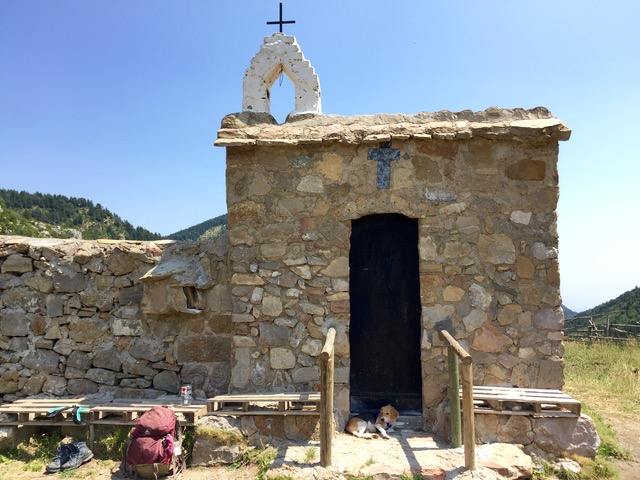 Another shade break at the cemetery in the abandoned mountain village of Peguera.