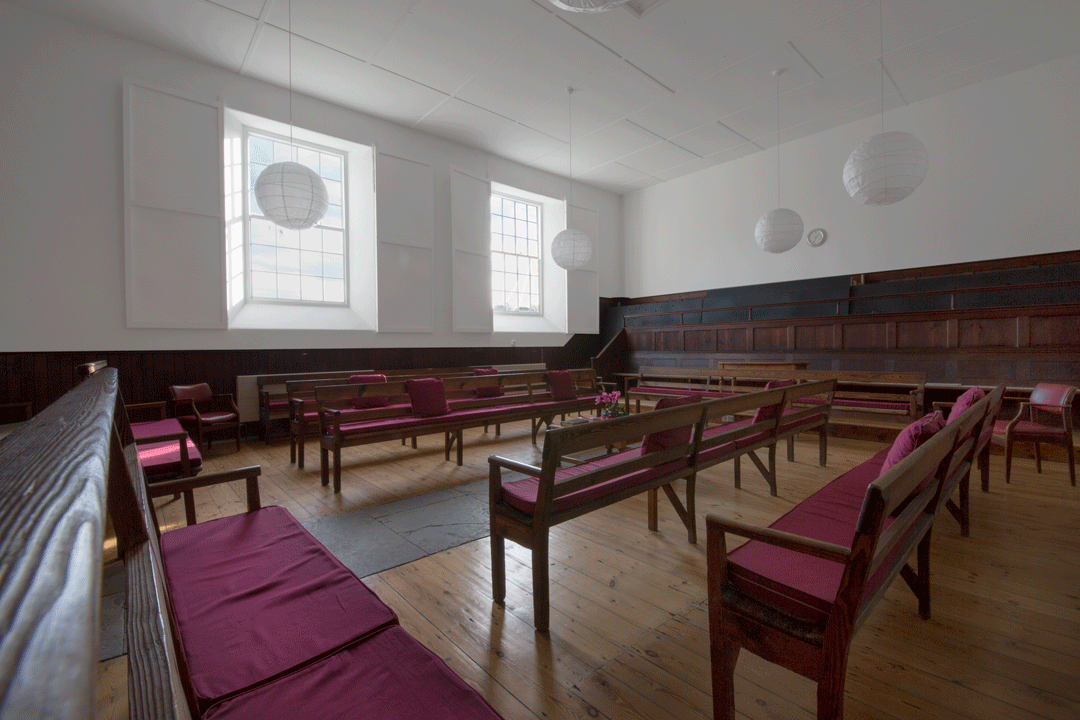 richard-halliday-quaker-house-6.png