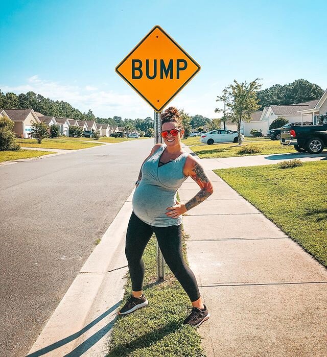 9 months preggo! Whoohoo!! #bump My humps my humps My humps my humps my humps check it out! #9monthspreggo #morningcardio #fitpregnancy @alisoncapra 📸 @erinbrockman19