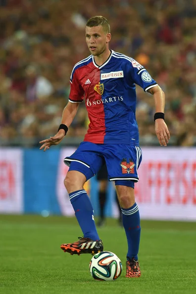 Fabian+Frei+FC+Basel+v+FC+Zurich+t2wZpfOWsrQl.jpg