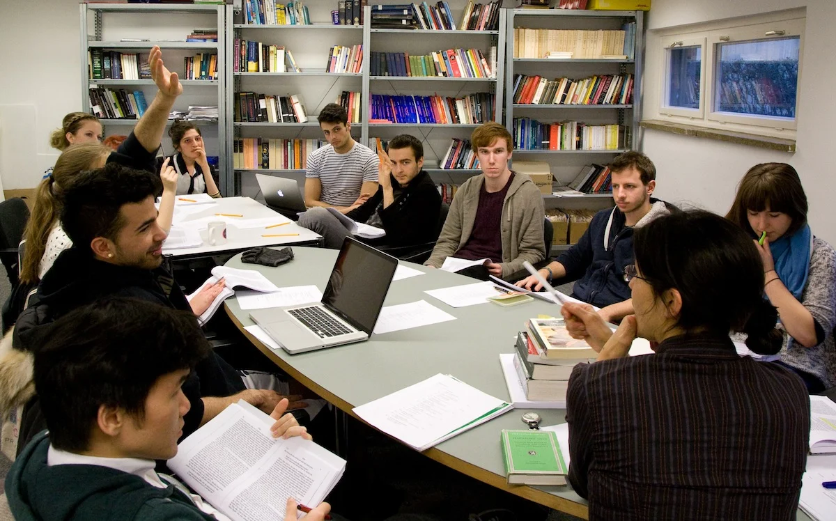 Reading competency and historical research 