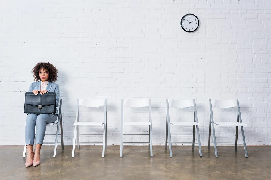 Skilled female Worker looking for a job