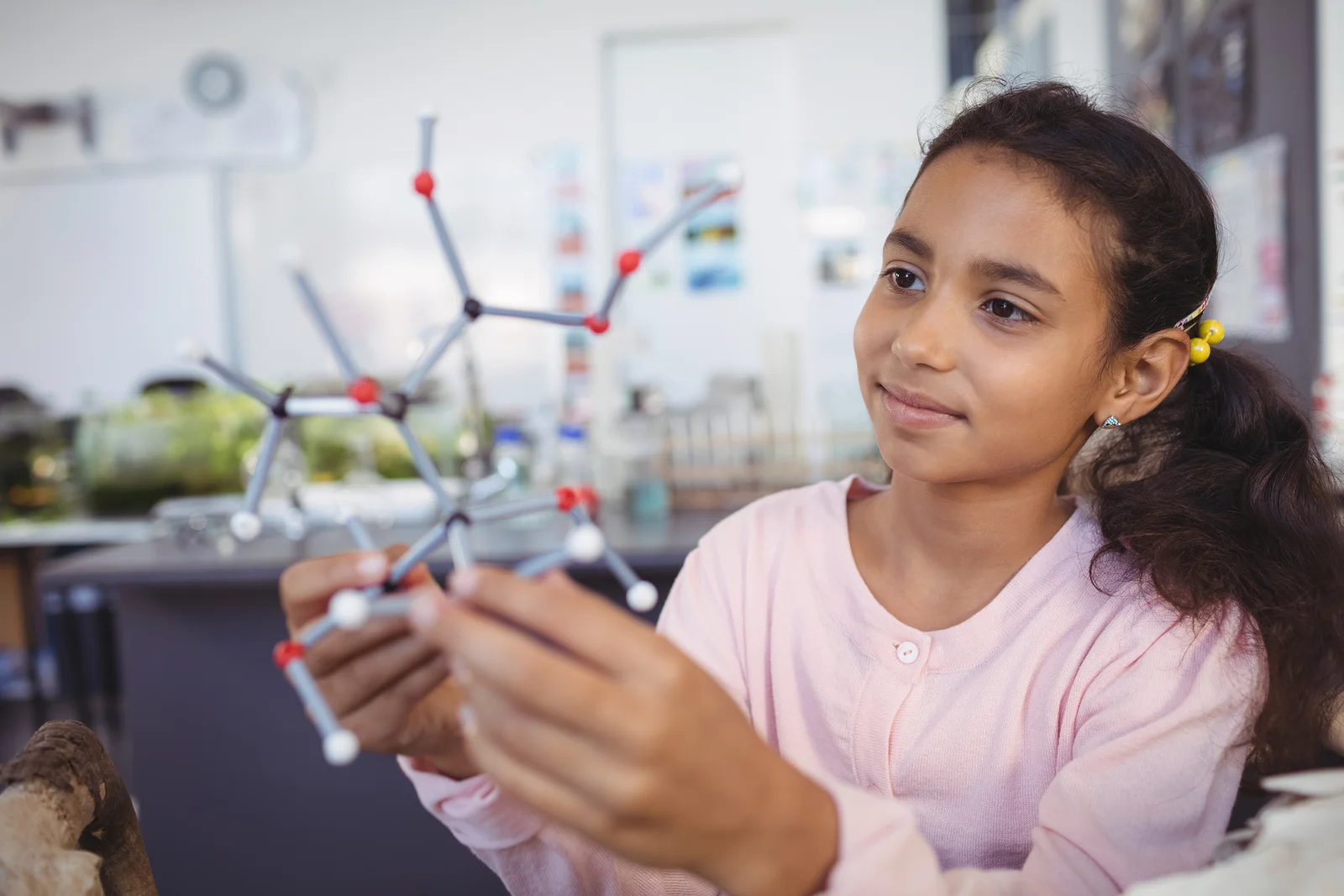 las niñas en ciencia.jpg