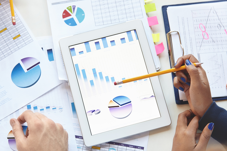 With the help of data analysis, teachers can measure, improve and adapt their practices and educational content, as well as better understand the performance of their students. - Image: Bigstock