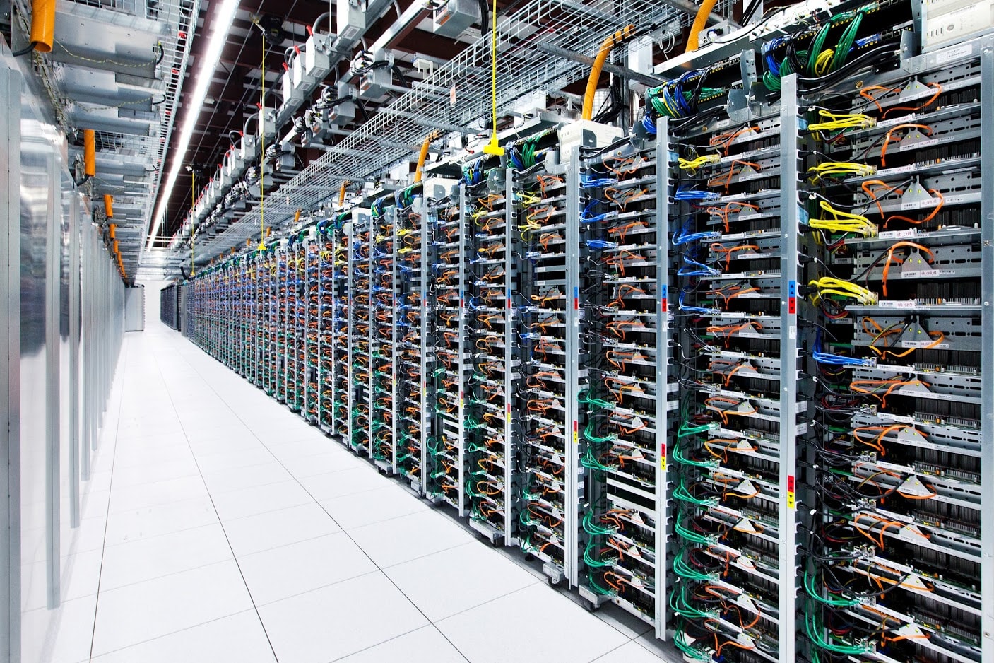 Google Cloud launches four new certifications and one specialization to lessen the shortage of talent in this technology and face challenges of cybersecurity. - Image: Google Cloud