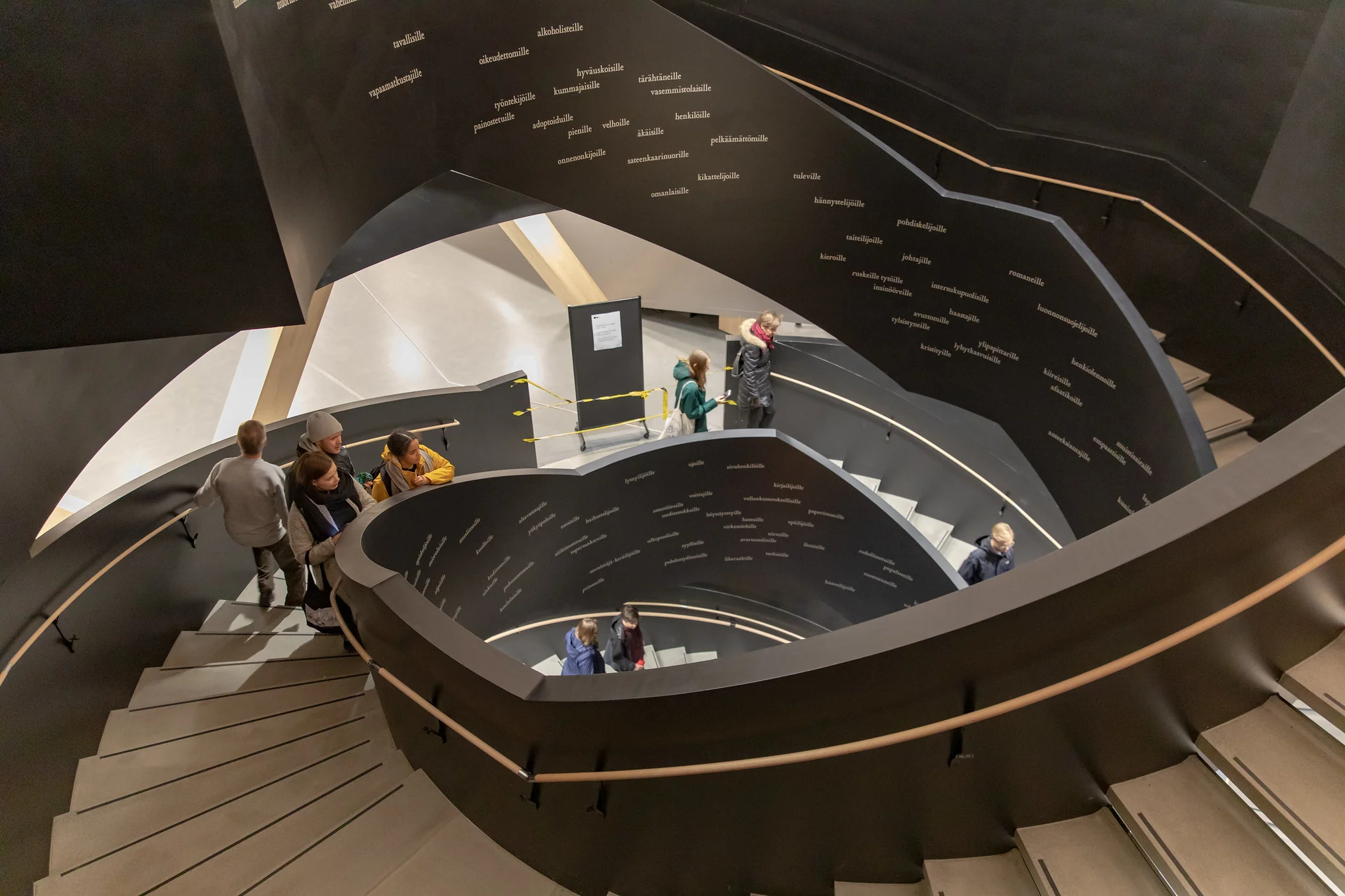 interior biblioteca oodi.jpg