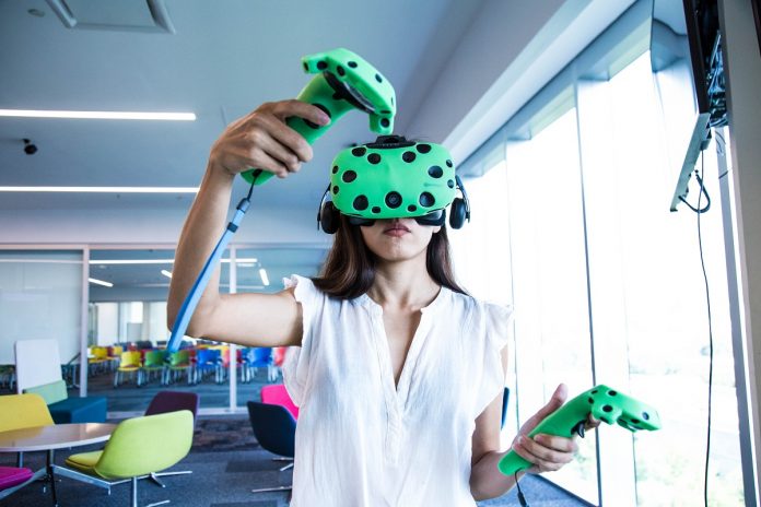 VR Zone: Virtual reality and immersive learning