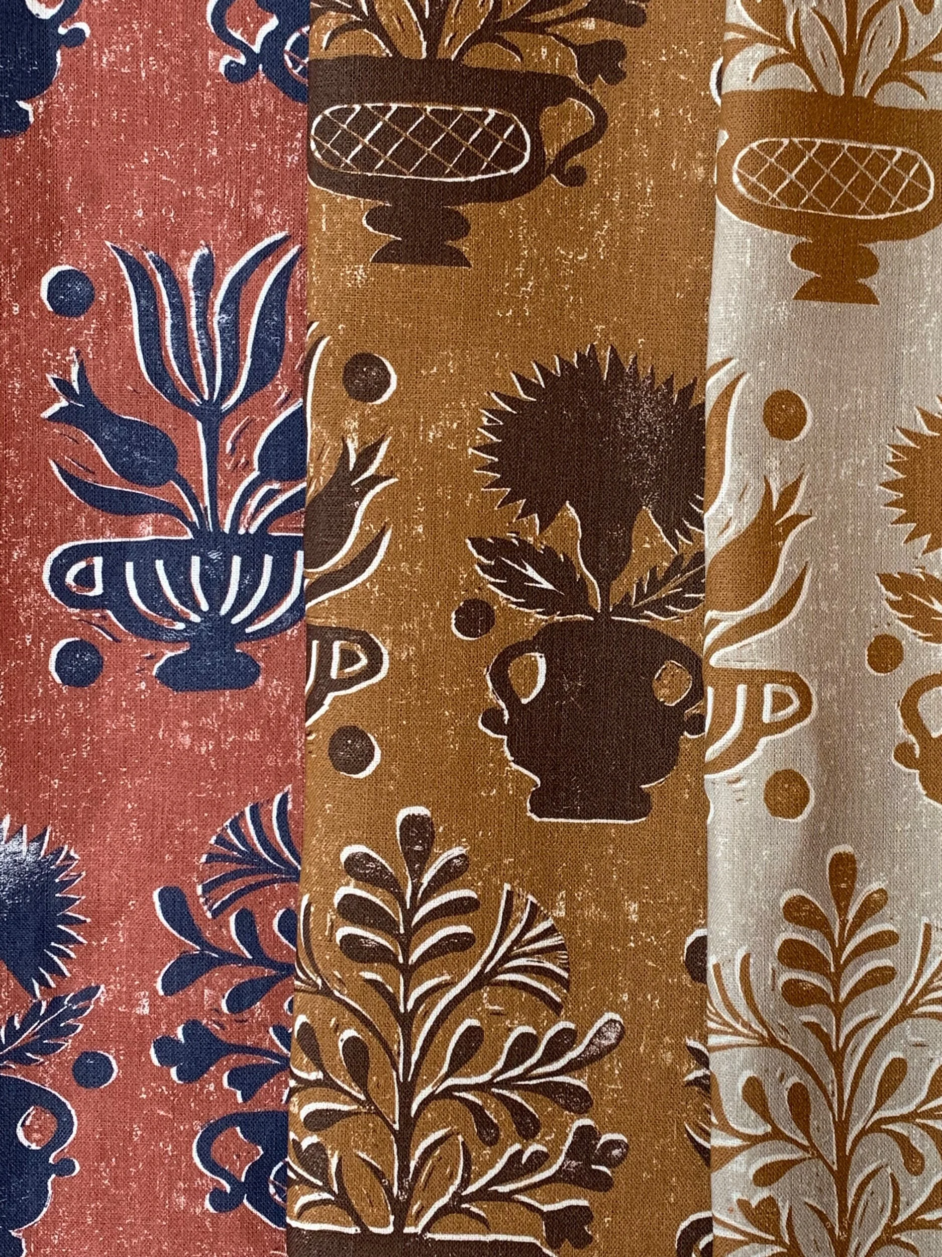 6EEE3CEC-543B-4271-BF84-E7A55A5EA9EF