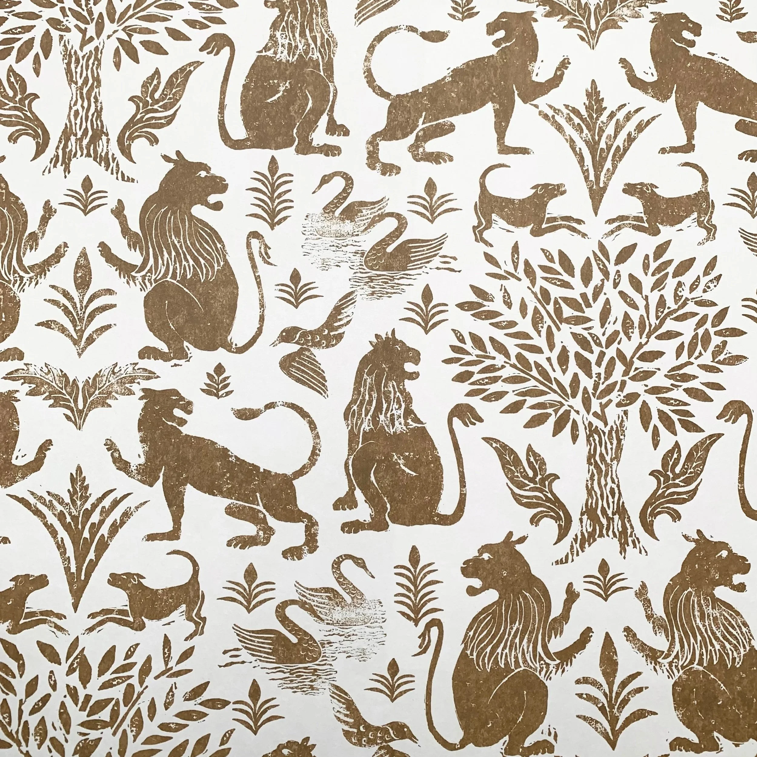 City+of+lions+Umber+wallpaper.jpg