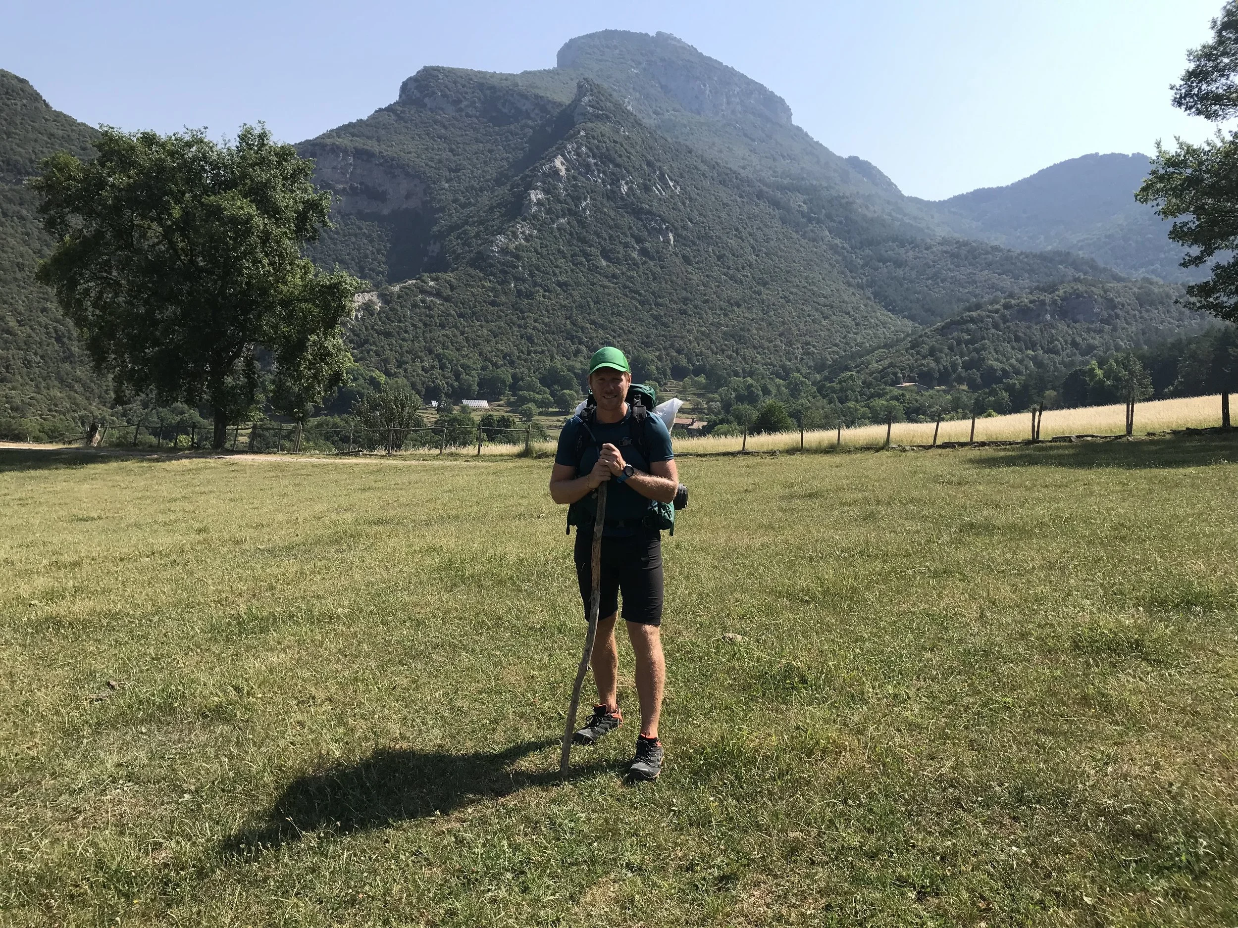 DISCOVER PYRENEES AND MONTSERRAT