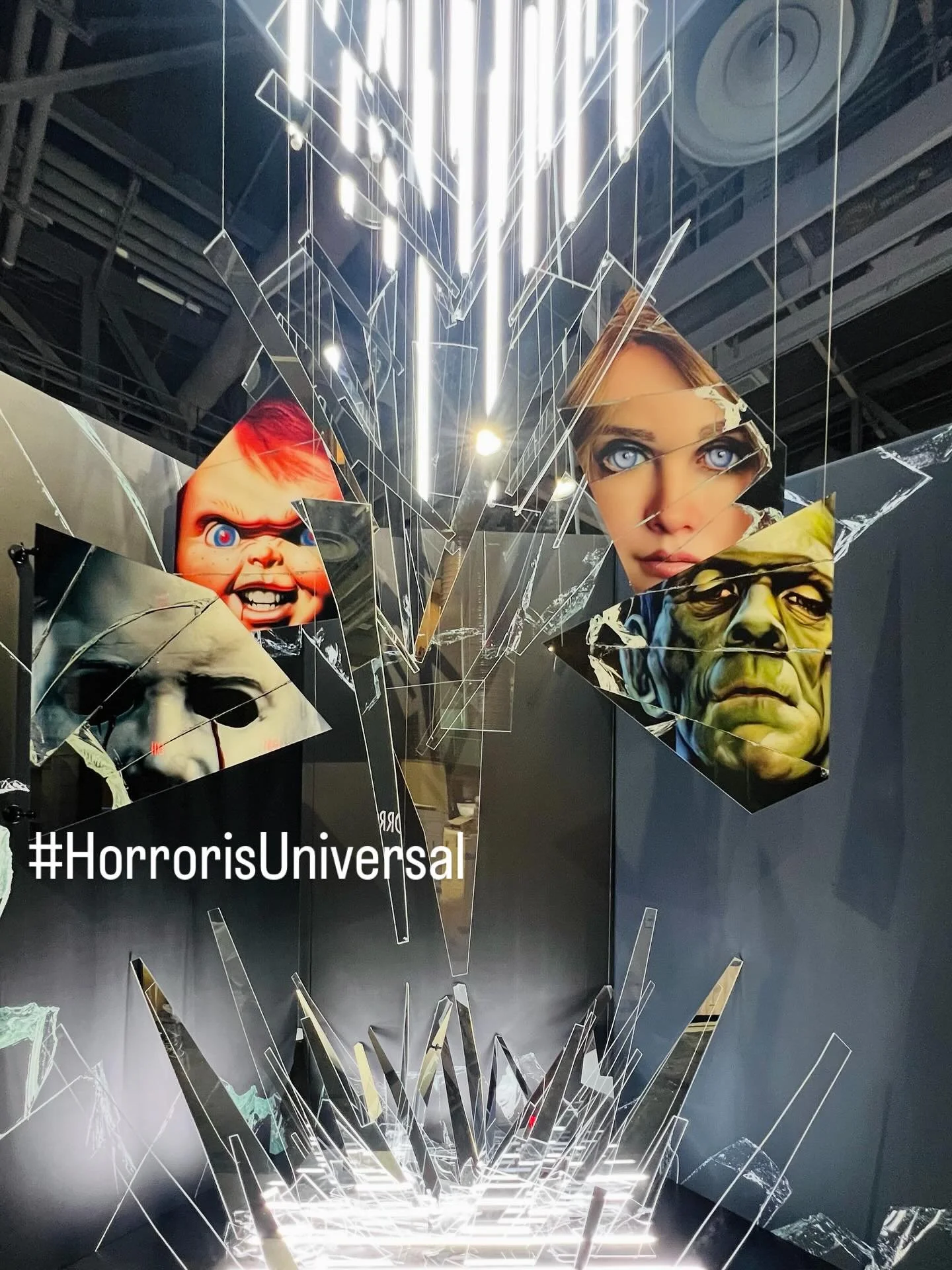 Opening night of @midsummerscream @nbcuniversal #horrorisuniversal