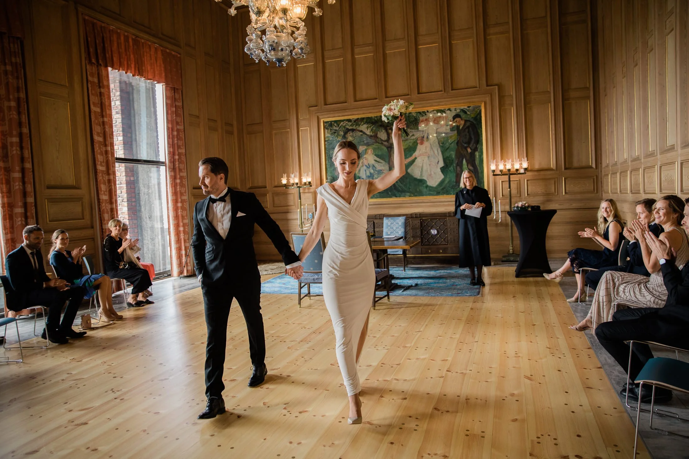 Bryllup midt i Oslo - Vielse i Oslo Rådhus — Fotograf Karina Rønning