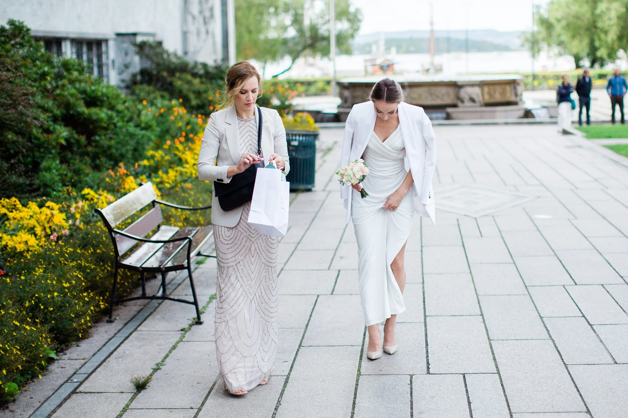 Bryllup midt i Oslo - Vielse i Oslo Rådhus — Fotograf Karina Rønning
