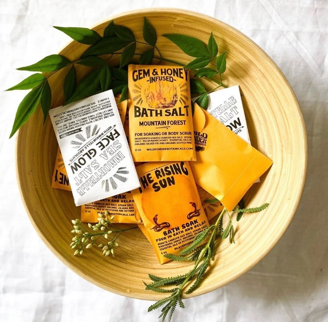 A little bit of Tuesday self care, brought to you by @shop_belljar in Los Feliz, providing all the bath salts and perfect little trinkets for getting ahead of Christmas shopping. 😍✨.
.
.
.
.
.
.
.
#losangeles #lalife #folkla #instalosangeles #thehap