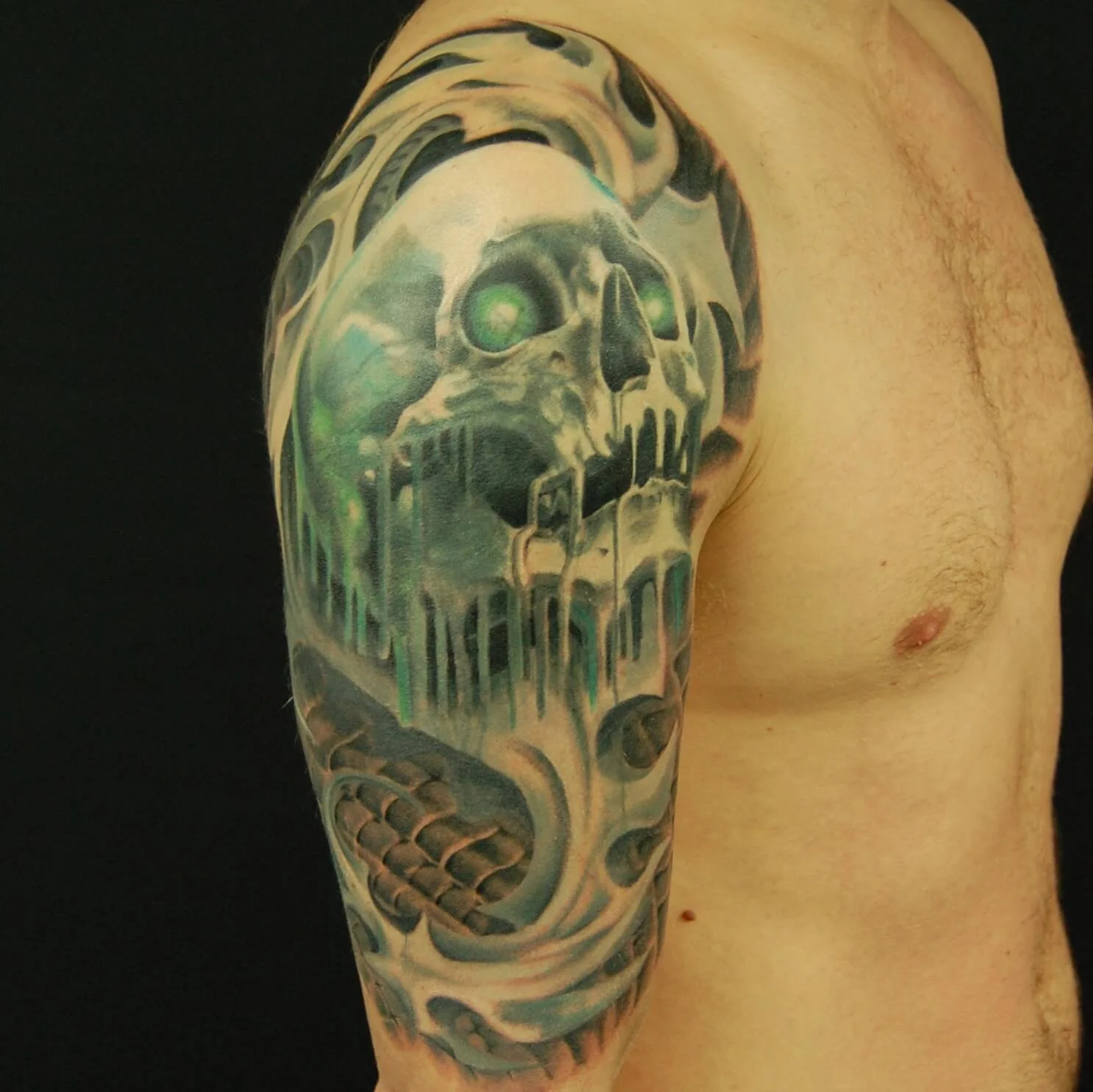 biomech-skull-tattoo.jpg