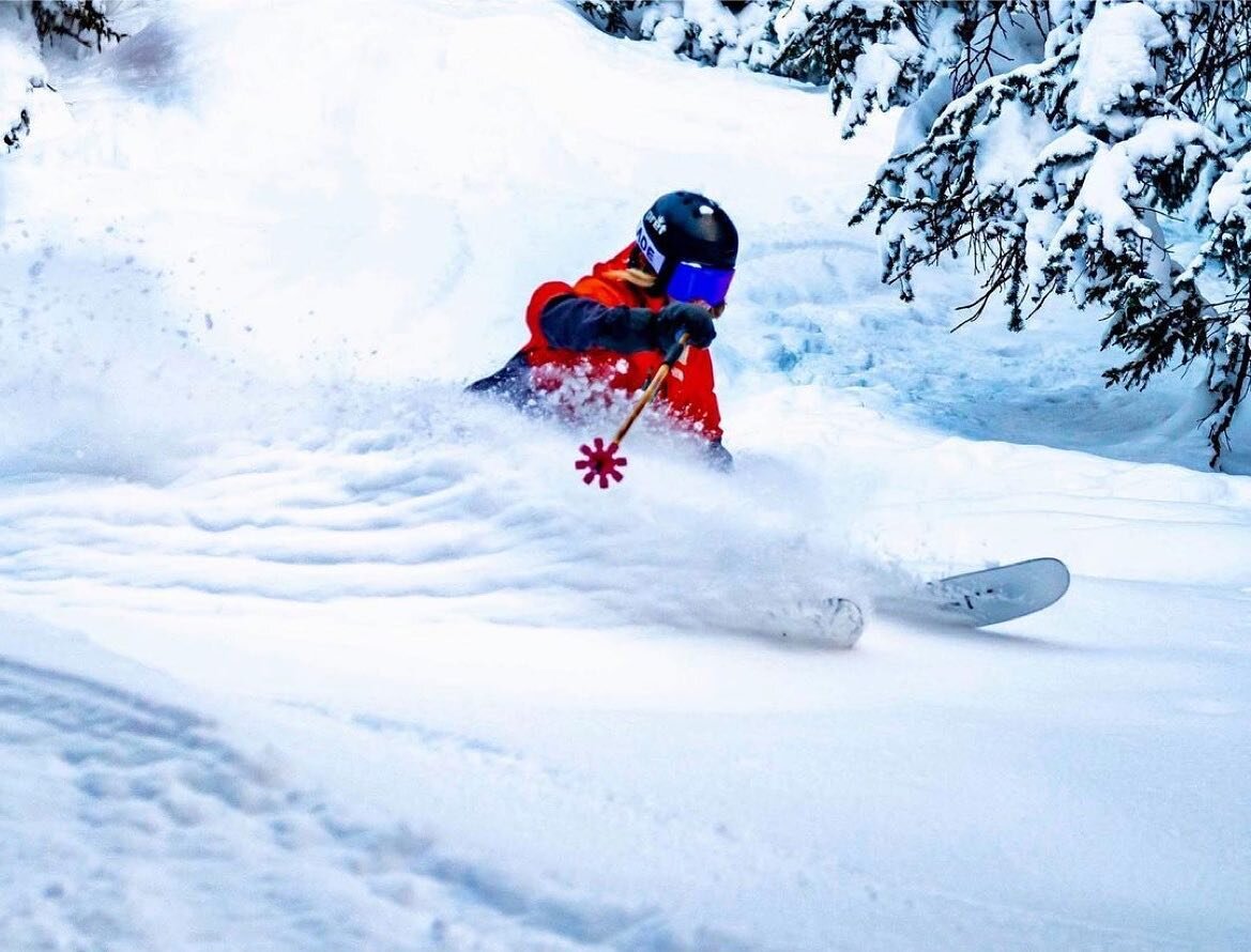 Throw back Thursday, because why not?!
&bull;
Repost from @carey_hoffman
&bull;
The lifts may be closed, but the snow is still good 😏 bring on touring season ⛷ #vaillive 📸 @jresnick215 for @gladeoptics 😎
 
#bambooisbetter