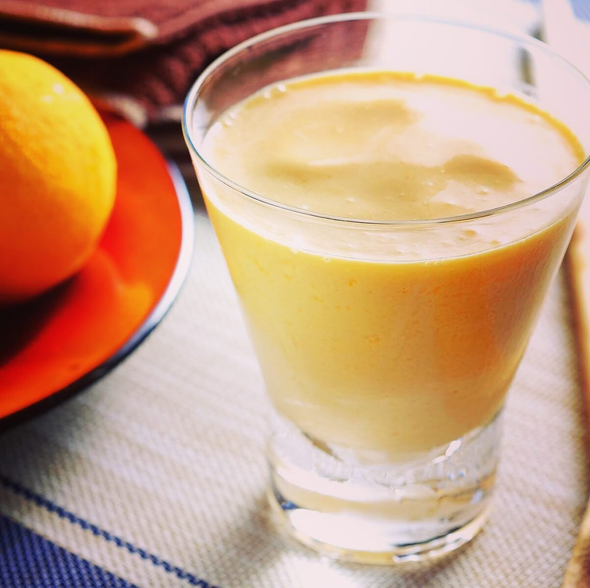 Mental Boosting Orange Smoothie (blog link on bio page)...
.
.
.
.
.

#health #fitness #fit #fitspo #workout #cardio #health #healthy #instahealth #active #motivation #diet #getfit #eatclean #exercise #nutrition #fitfam #fitnessmotivation #weightloss