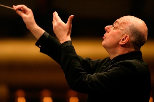 Leon Botstein conducted the premiere of the original orchestra version with the American Symphony Chamber Orchestra.