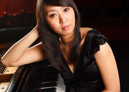 Vivian Choi, piano