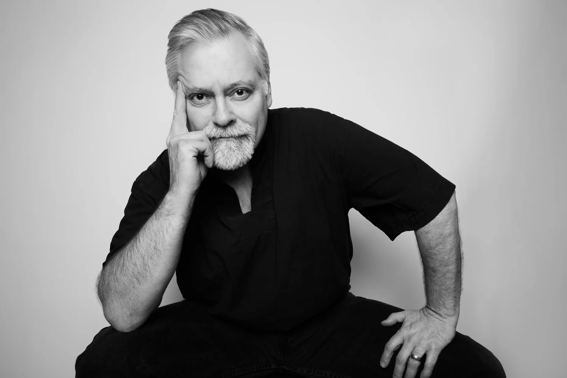 Daron_Hagen_full_by_Karen_Pearson.jpg