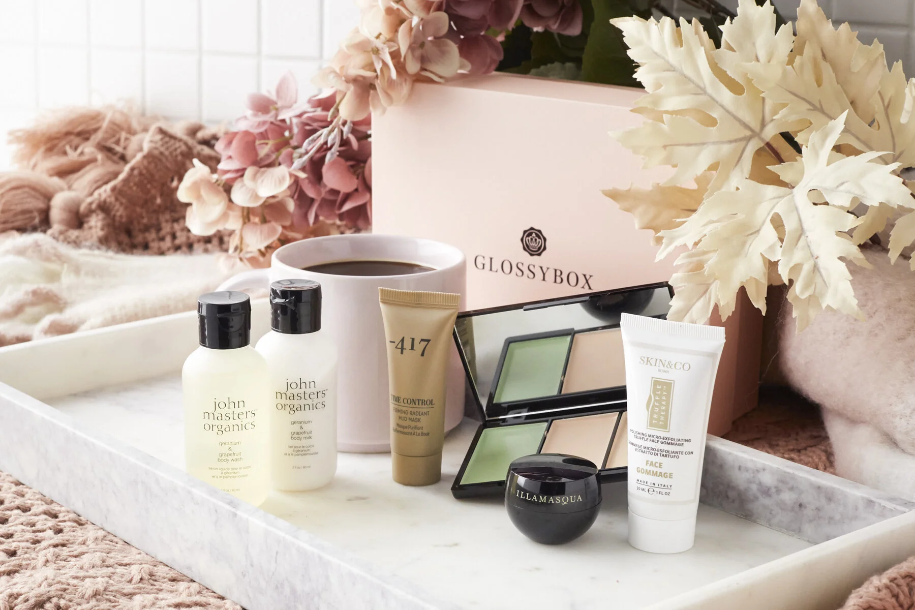 GlossyOctober1447 2.jpg