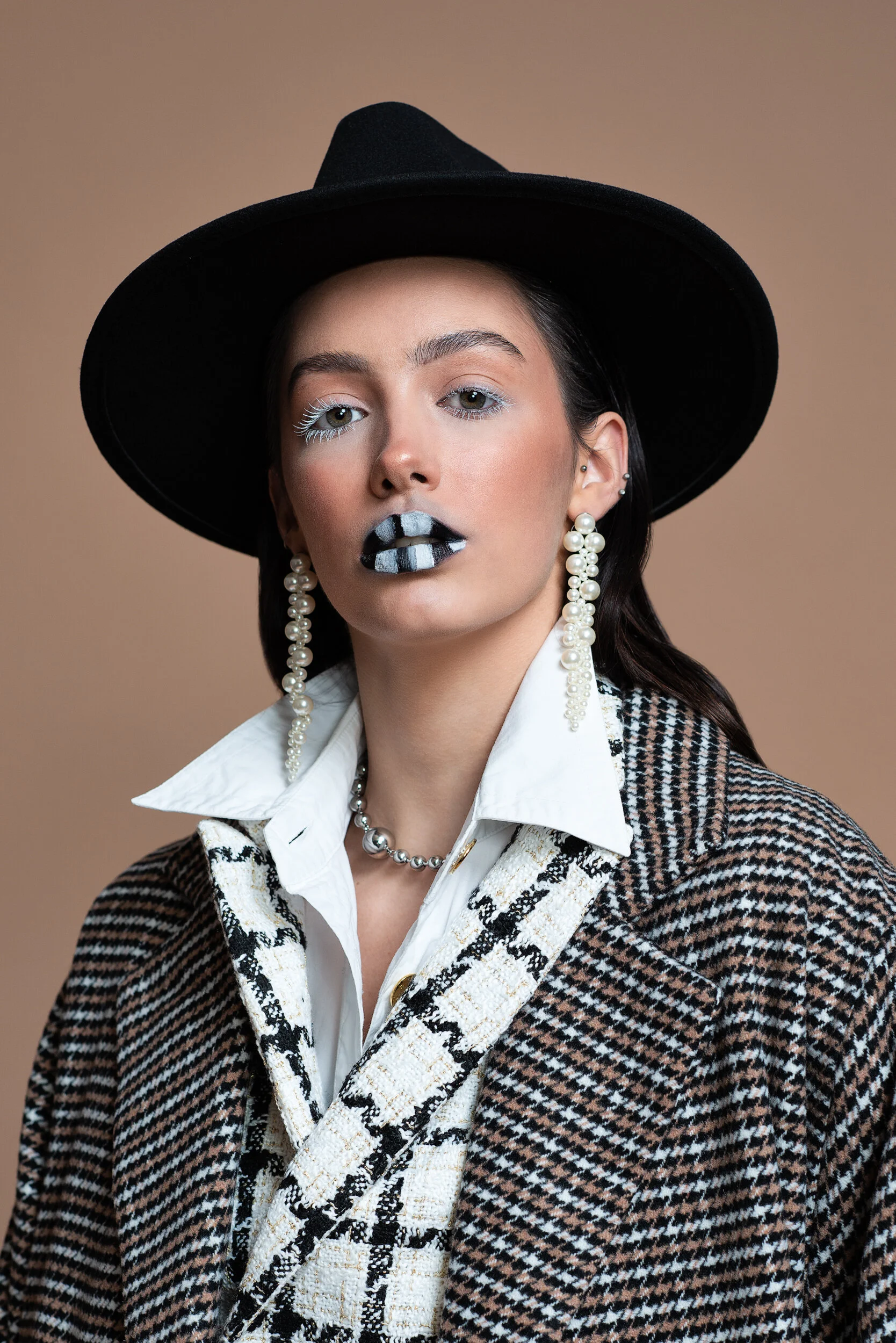 6E CHLOE THOMSON CHANEL-5-Edit.JPG