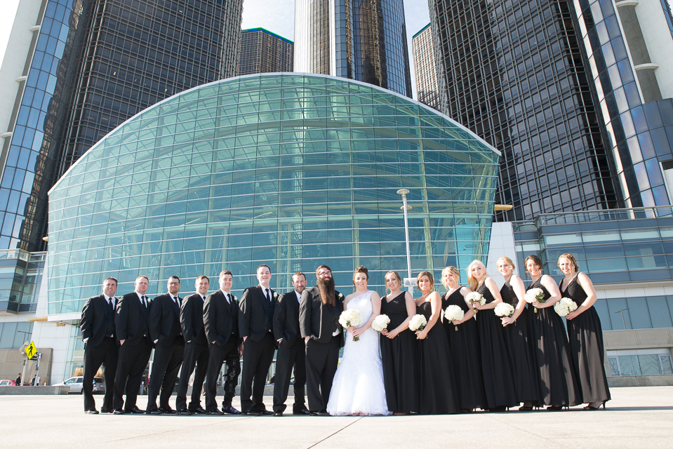 17.04.01_Napela Wedding-40.3Bridal Party, bride, Detroit, downtown detroit, Groom, Lapum-Napela Wedding, rencen, river walk, wedding.jpg