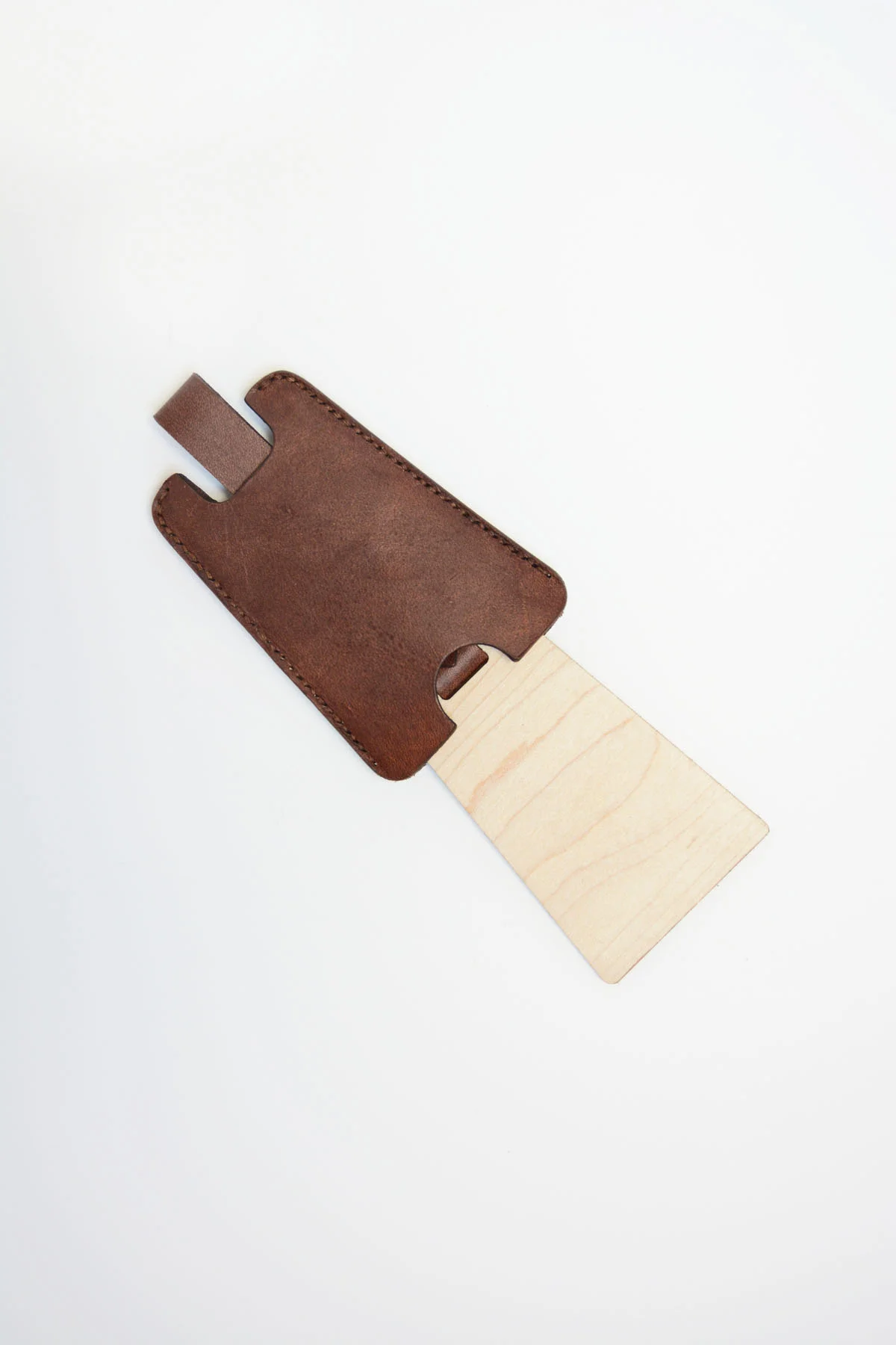 luggage-tag-detail-1-sm.jpg