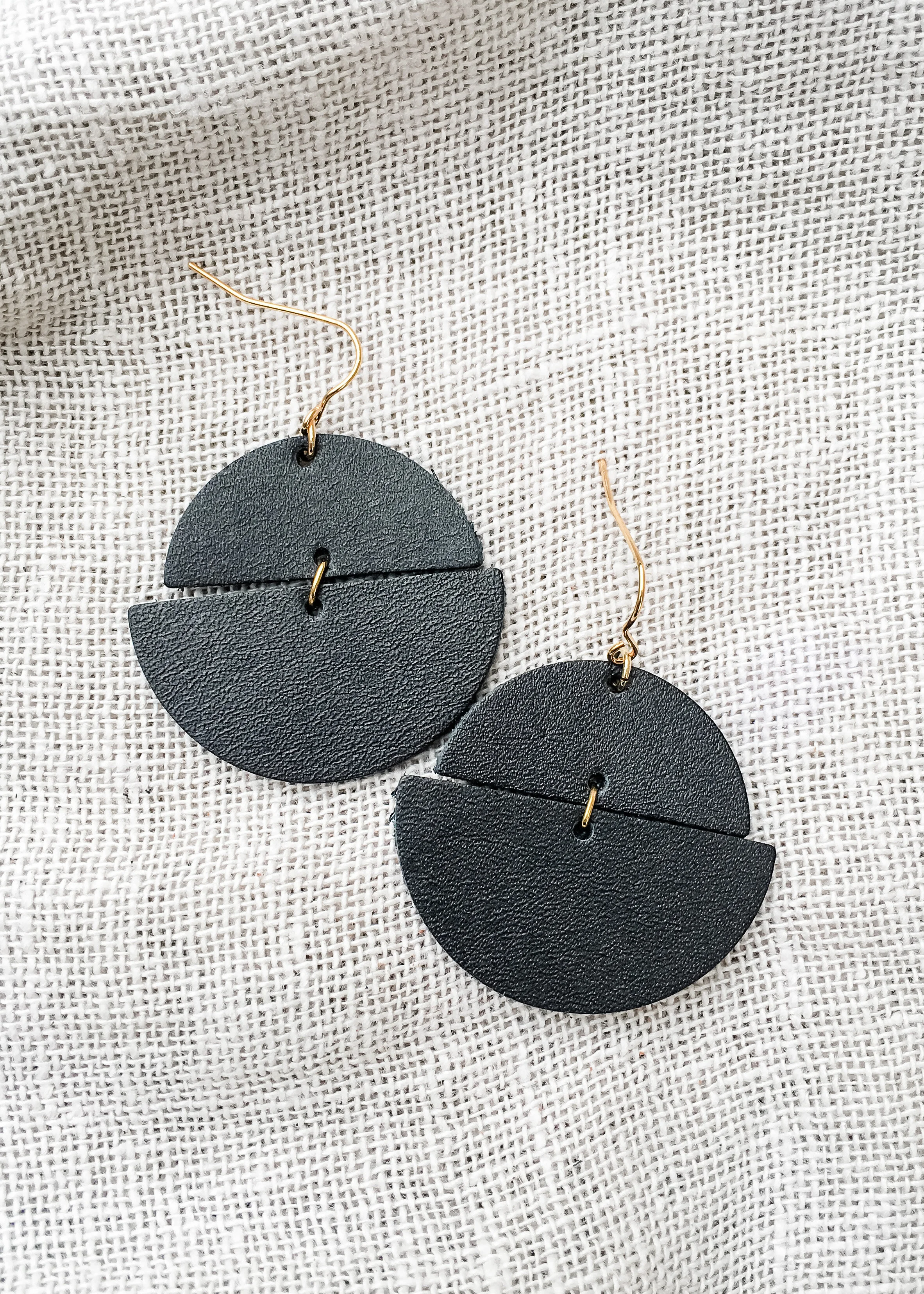 half circle set earrings black