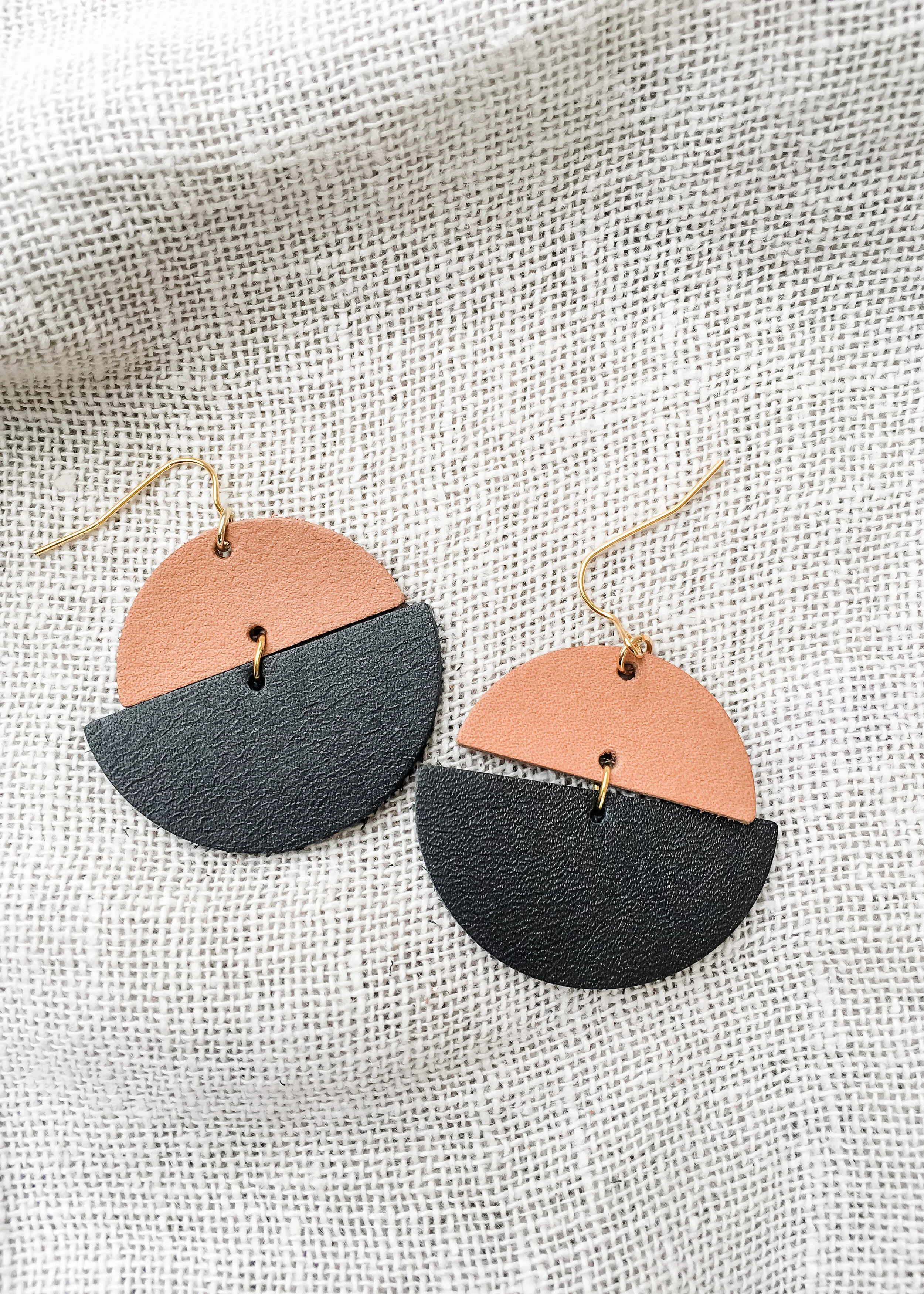 half circle set earrings tan black