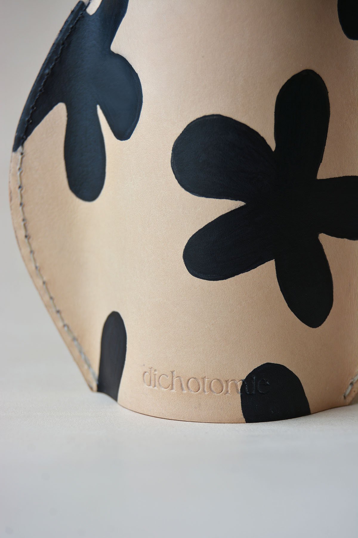 vessel18-detail3.jpg