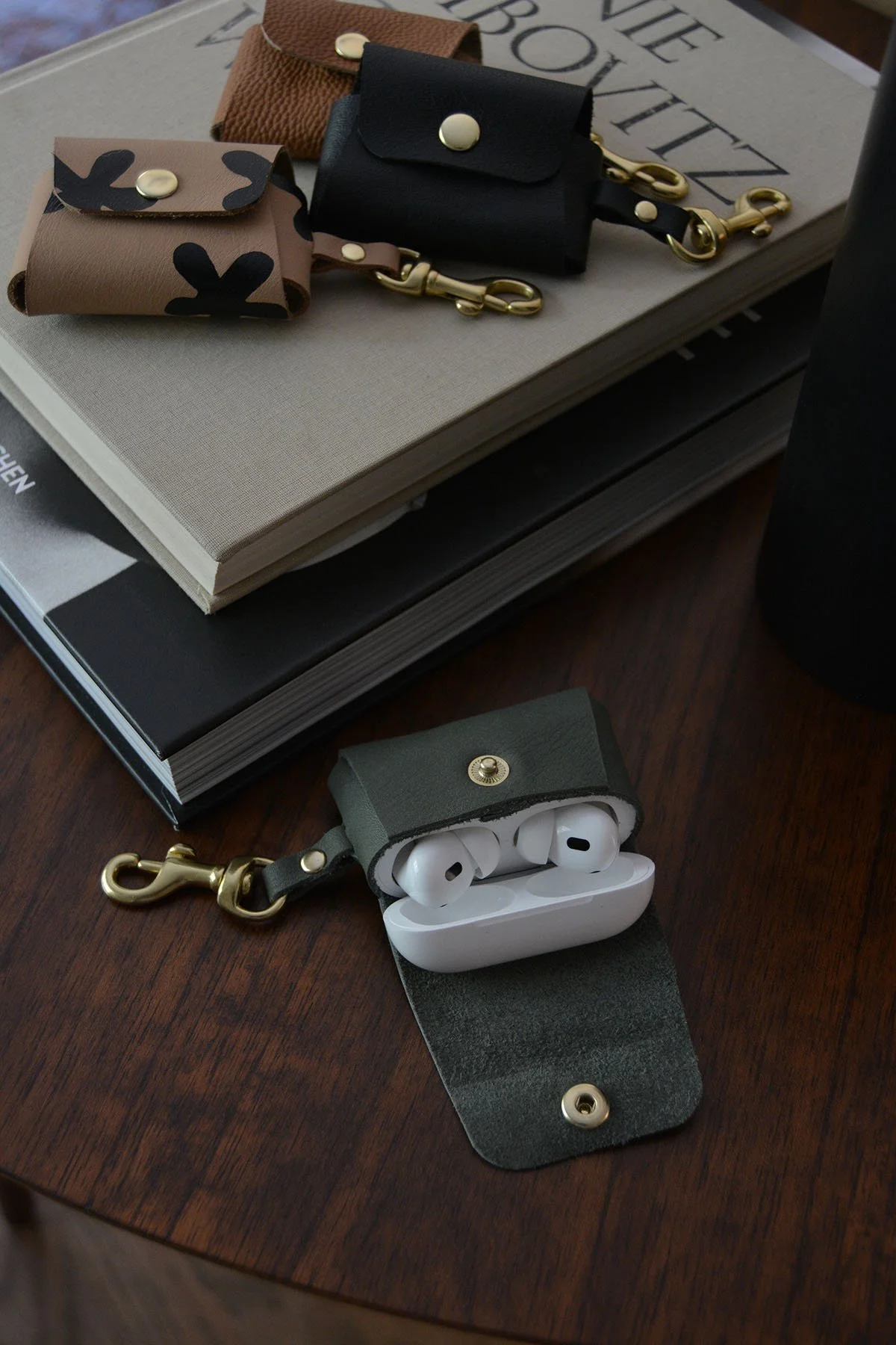 airpods-open-buds.jpg