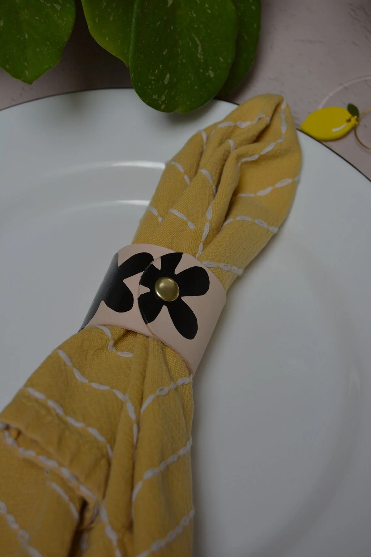 napkin-ring-flower.jpg