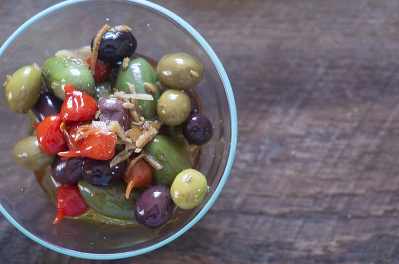 a.800.gathering.olive.harvest.table.nice.things.DSC_4256.jpg